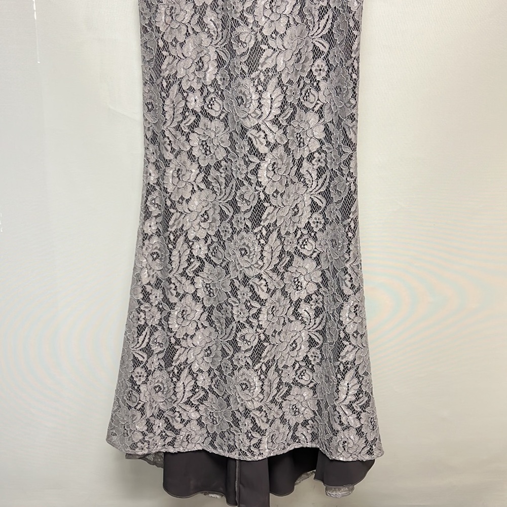 JS collections short sleeves 3D lace embroidered bodice long gown - Picture 5 of 12